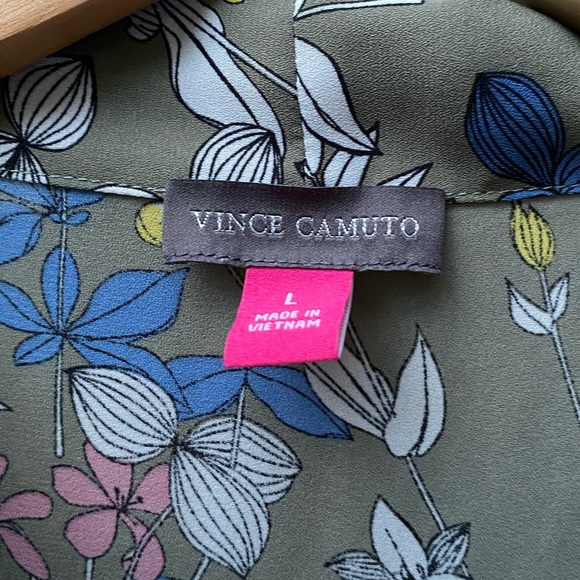 Vince Camuto Floral Sleeveless Top - Picture 3 of 4